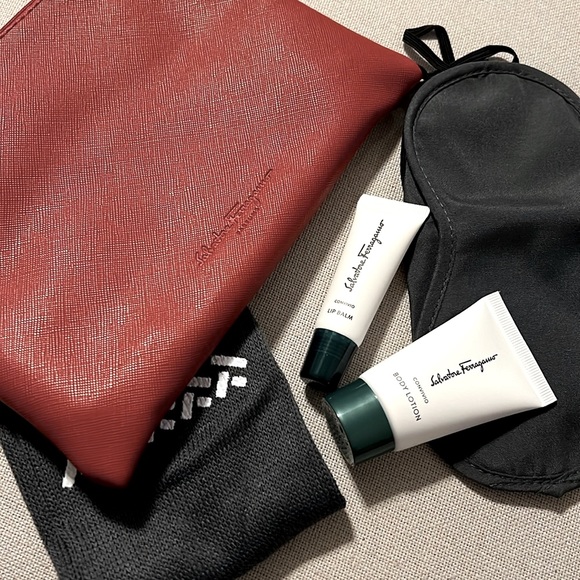NEW Salvatore Ferragamo Cosmetic Pouch + Travel Size Lotion + Lip Balm + Extras - Picture 1 of 13
